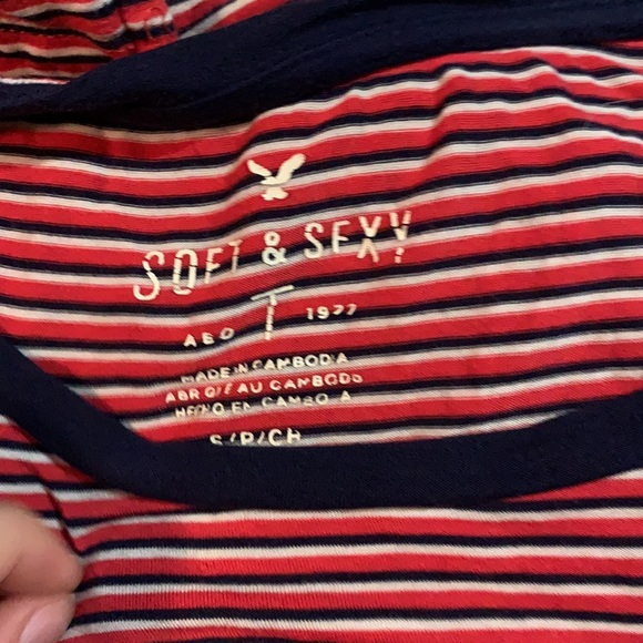 Extra soft and sexy AE tees - Picture 3 of 3